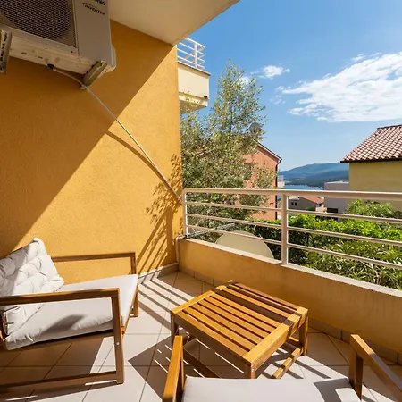 Charming And Cute Apartment,1001 * Rabac