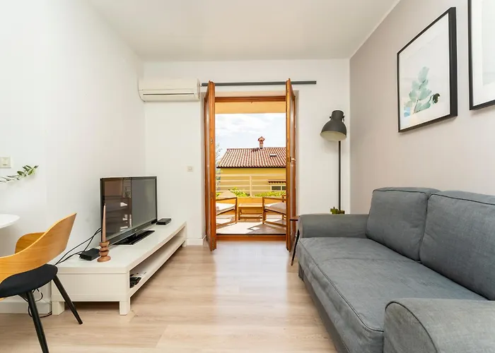 Charming And Cute Apartment,1001 公寓 拉巴克