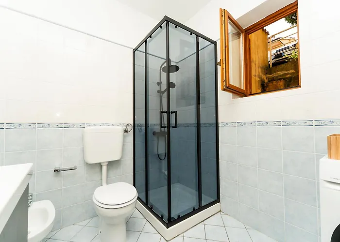 Charming And Cute Apartment,1001 *